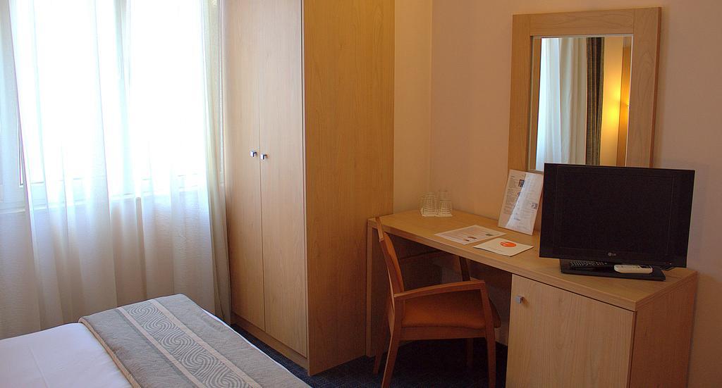 Hotel Polis Grand